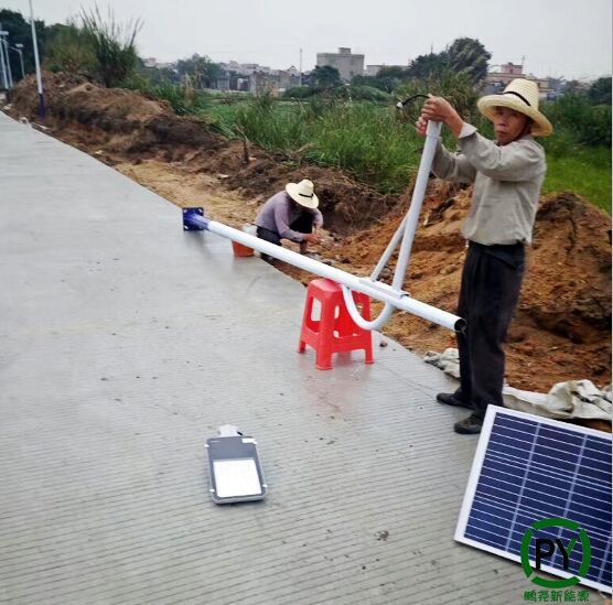 北京新農村建設太陽能路燈安裝調試